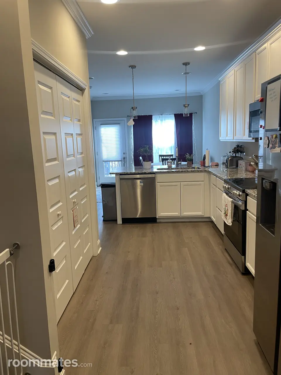 Profile photo 8 of 11