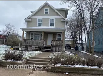 Room for rent in Saint Paul, MN $750, house