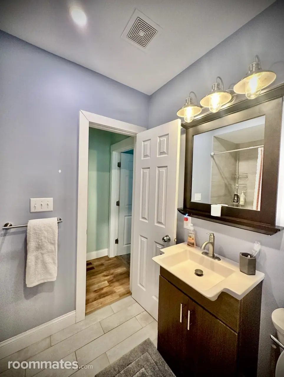 Profile photo 4 of 6