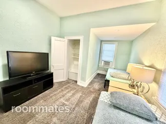 Room for rent in South Bend IN $650, house
