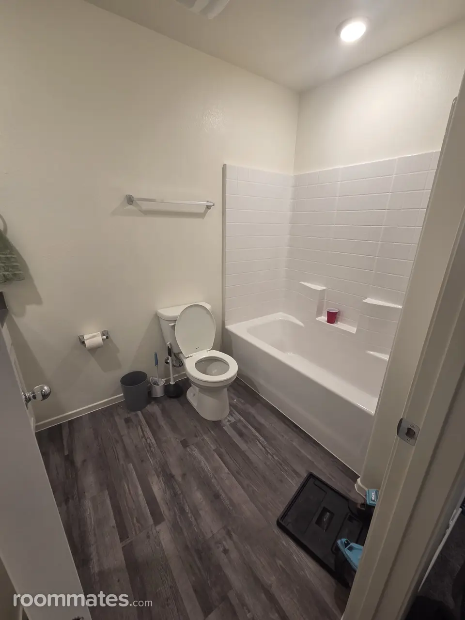 Profile photo 8 of 10