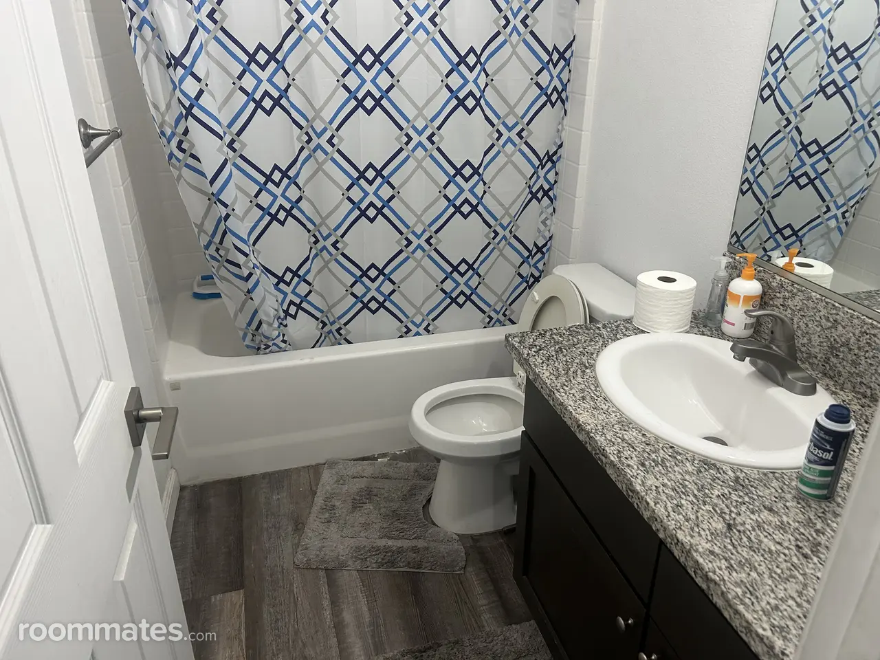 Profile photo 5 of 9