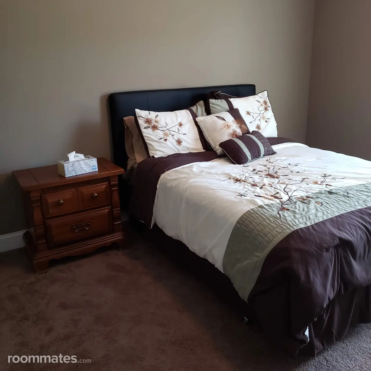 Profile photo 1 of 8