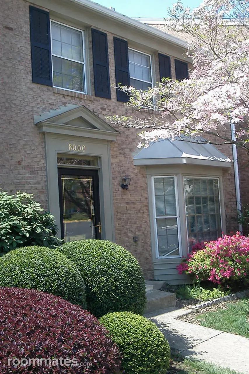 Profile photo 1 of 10