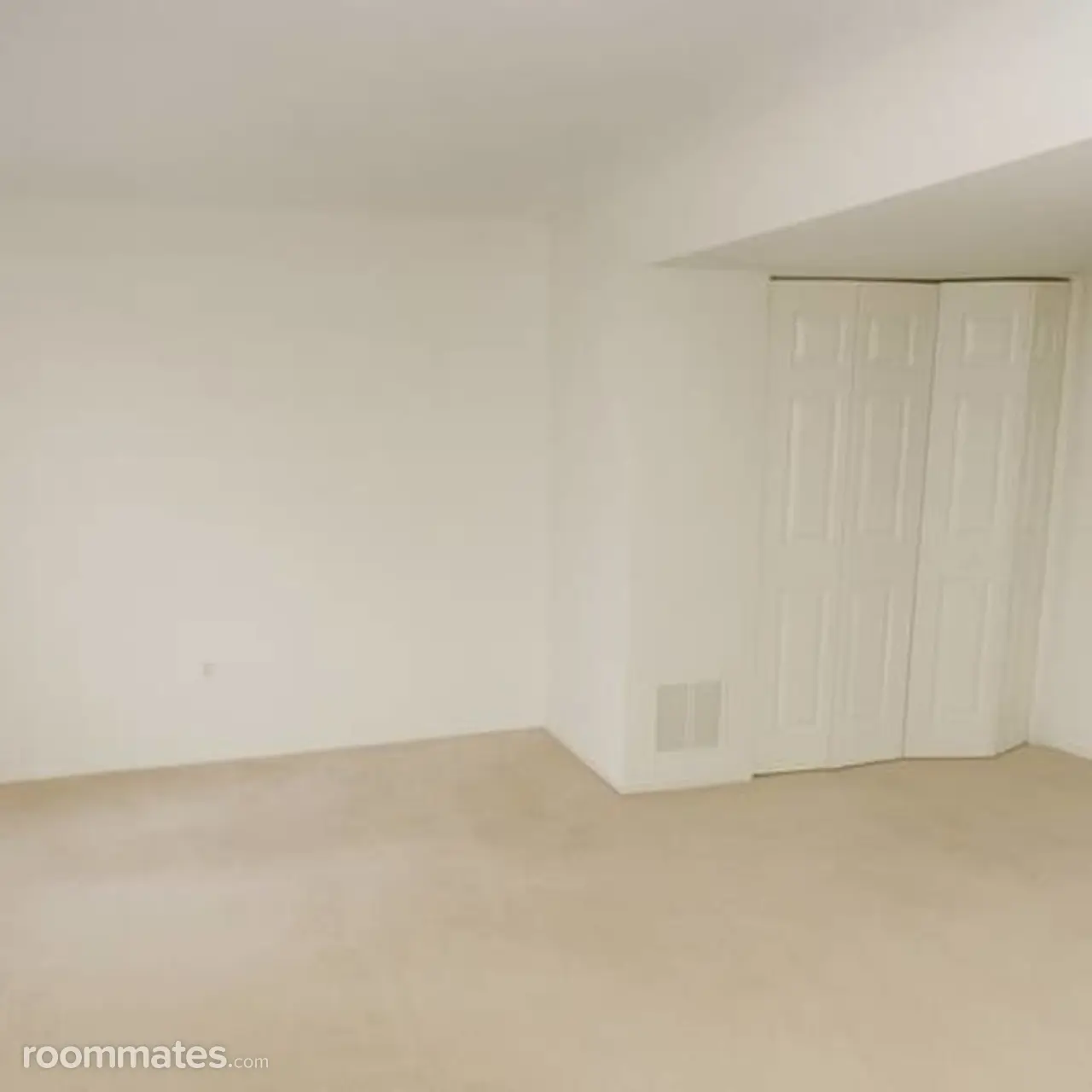 Profile photo 3 of 10