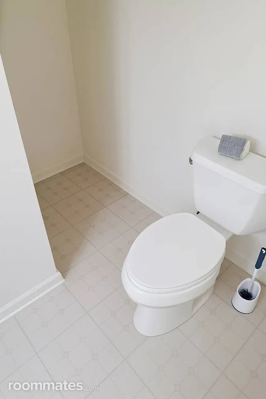 Profile photo 6 of 10