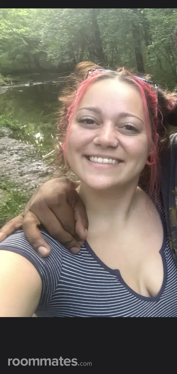 Profile photo 19 of 19