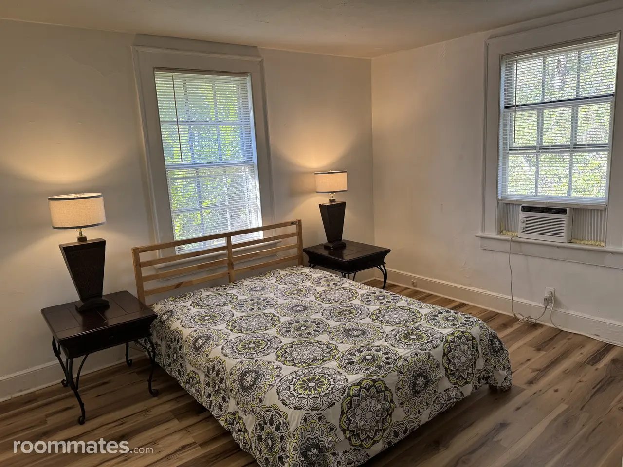 Profile photo 2 of 4