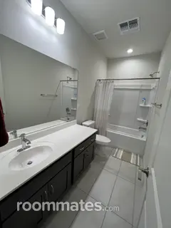 Room for rent in Peoria, AZ $1000, house