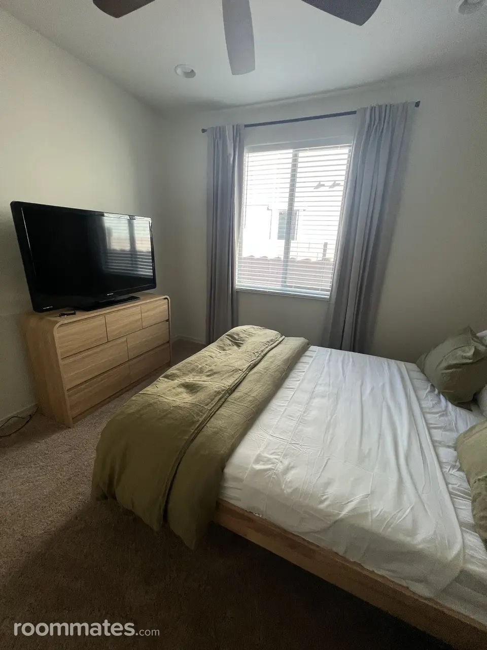 Profile photo 4 of 5