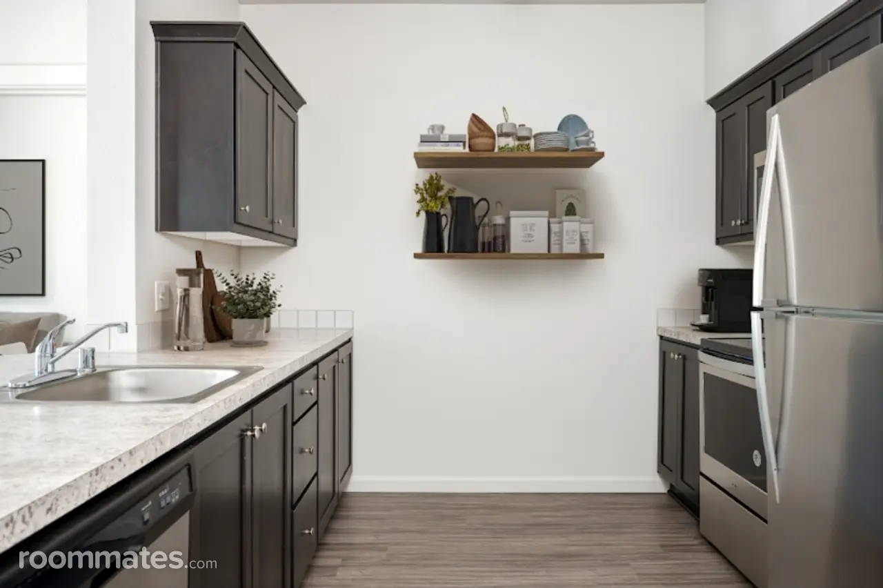 Profile photo 6 of 8