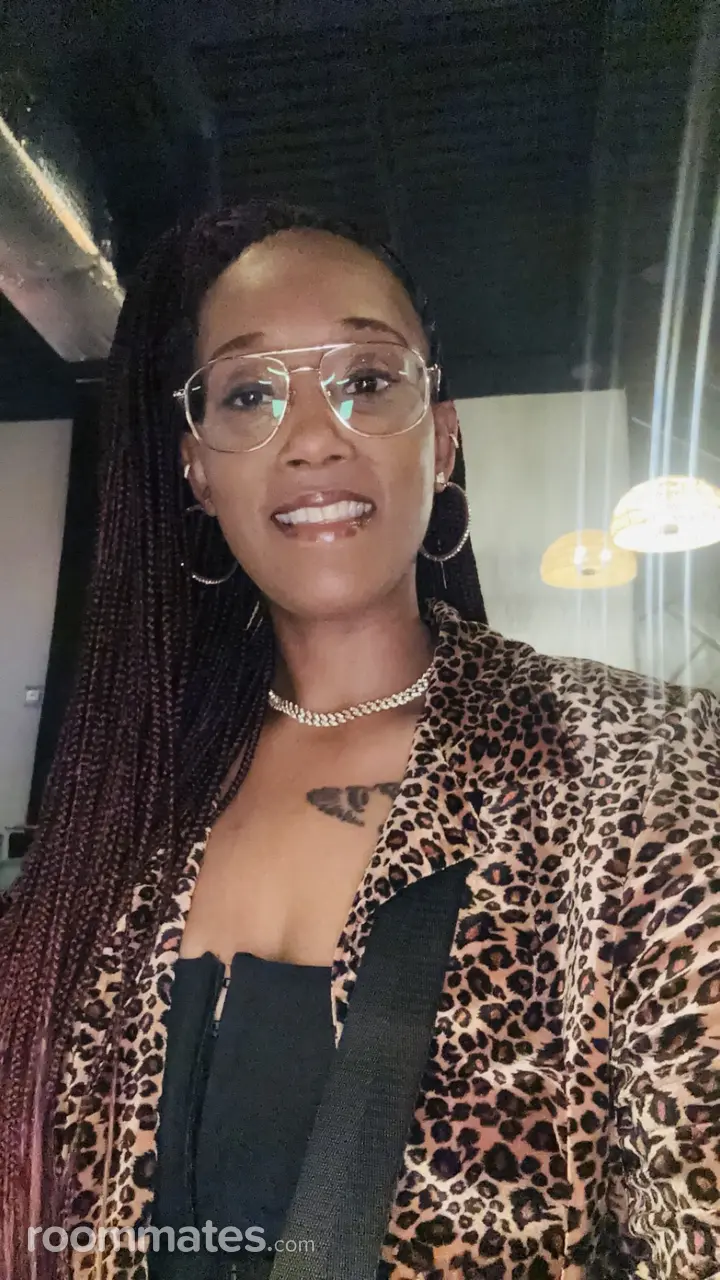 Profile photo 11 of 13