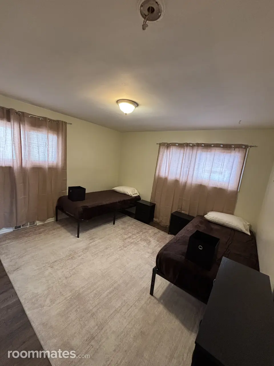 Profile photo 2 of 4