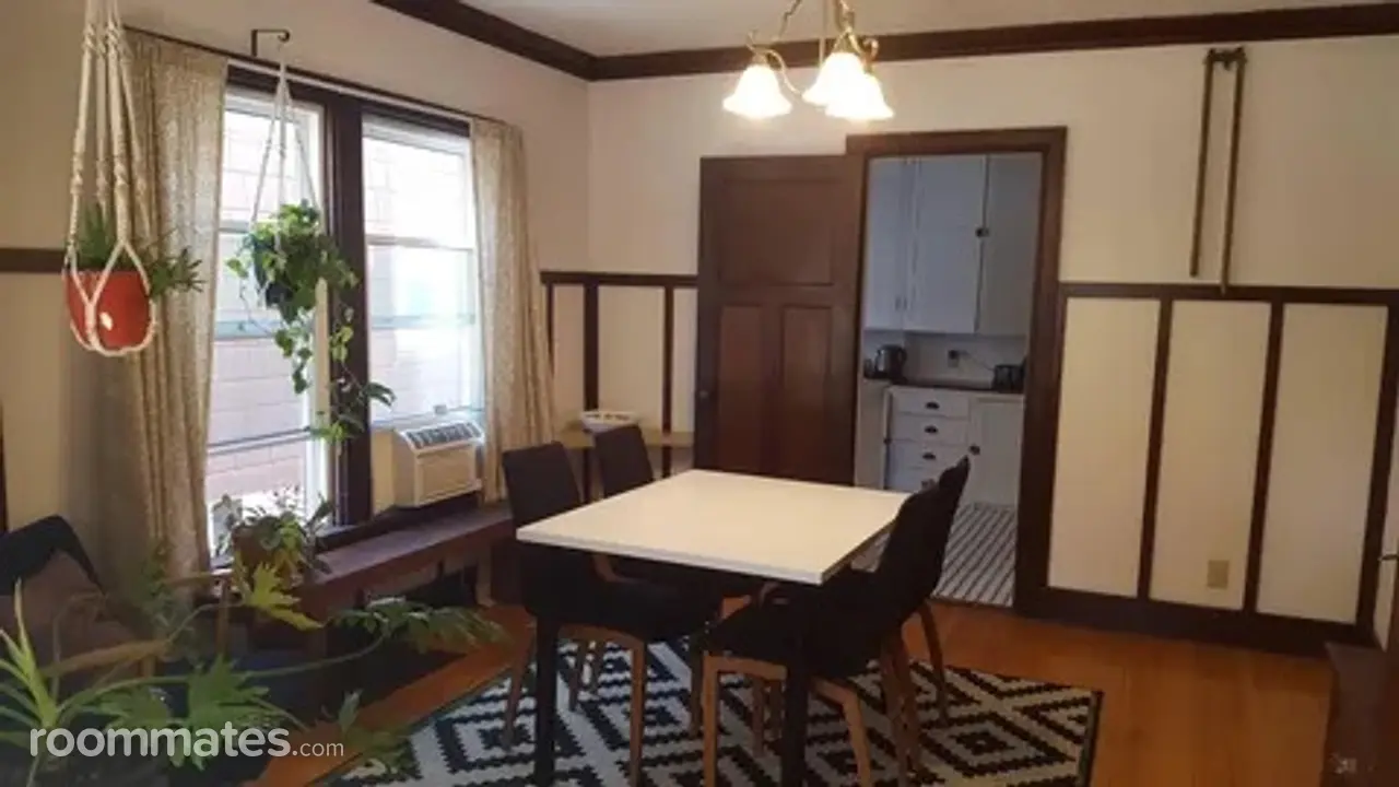 Profile photo 4 of 11