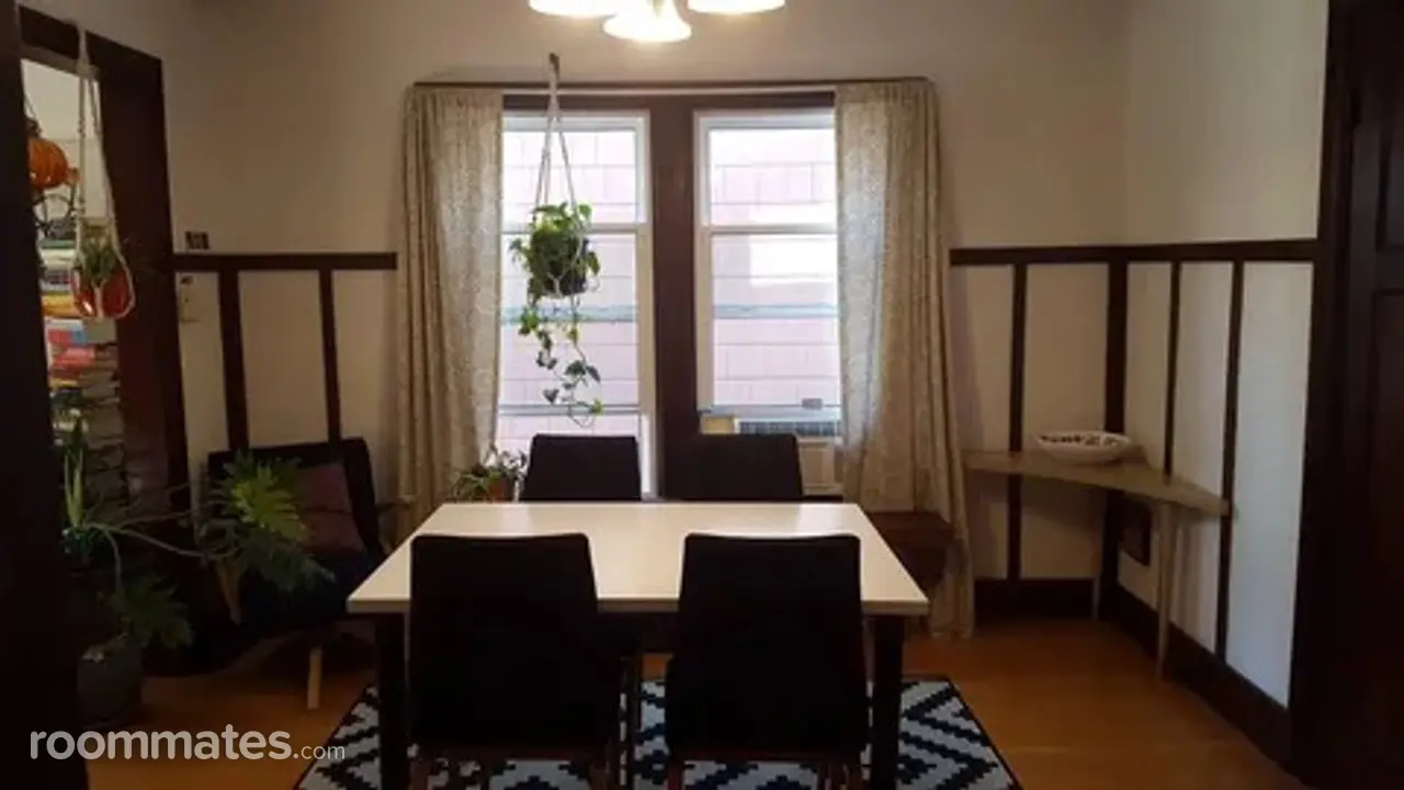 Profile photo 5 of 11