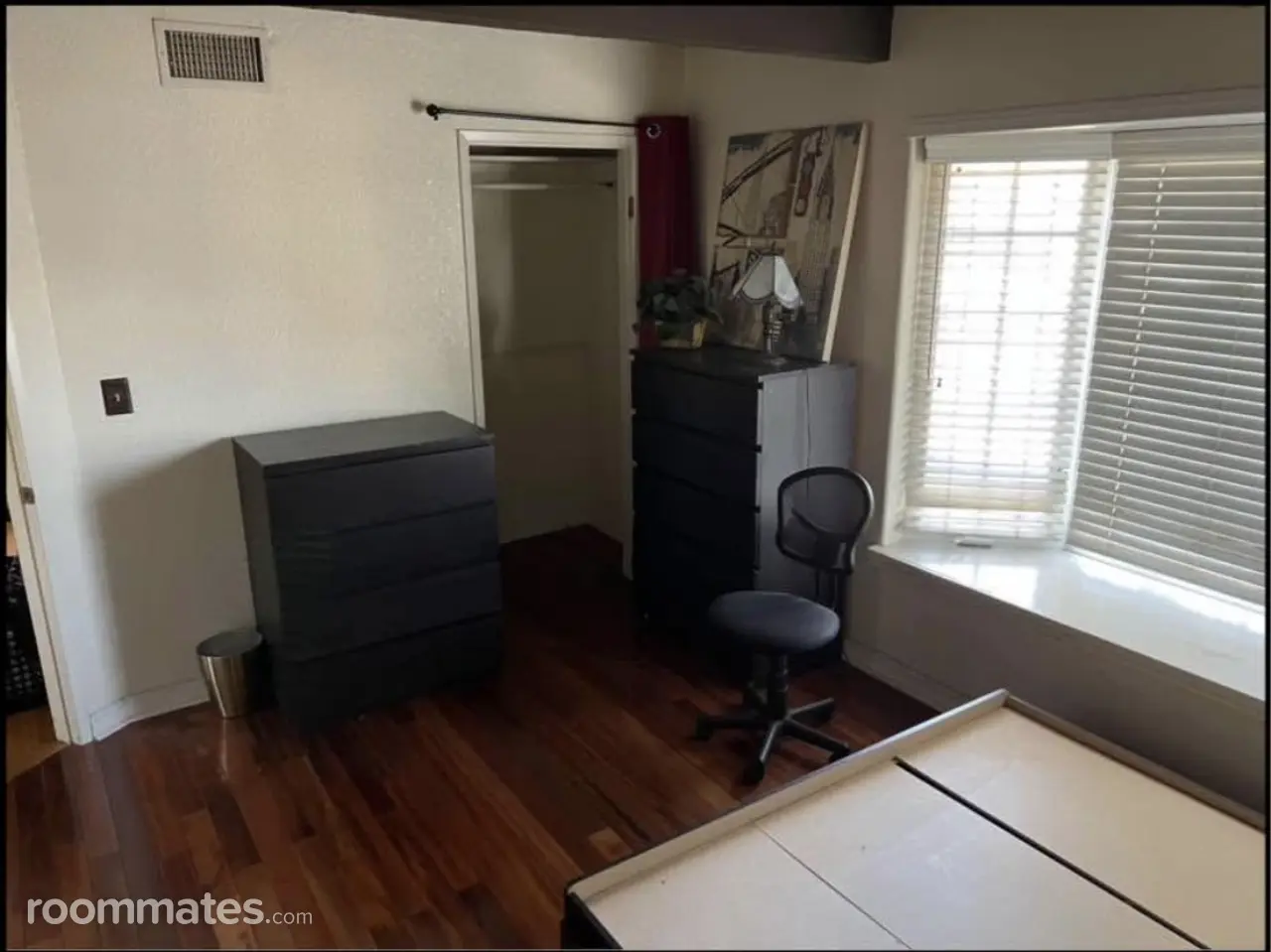 Profile photo 2 of 12