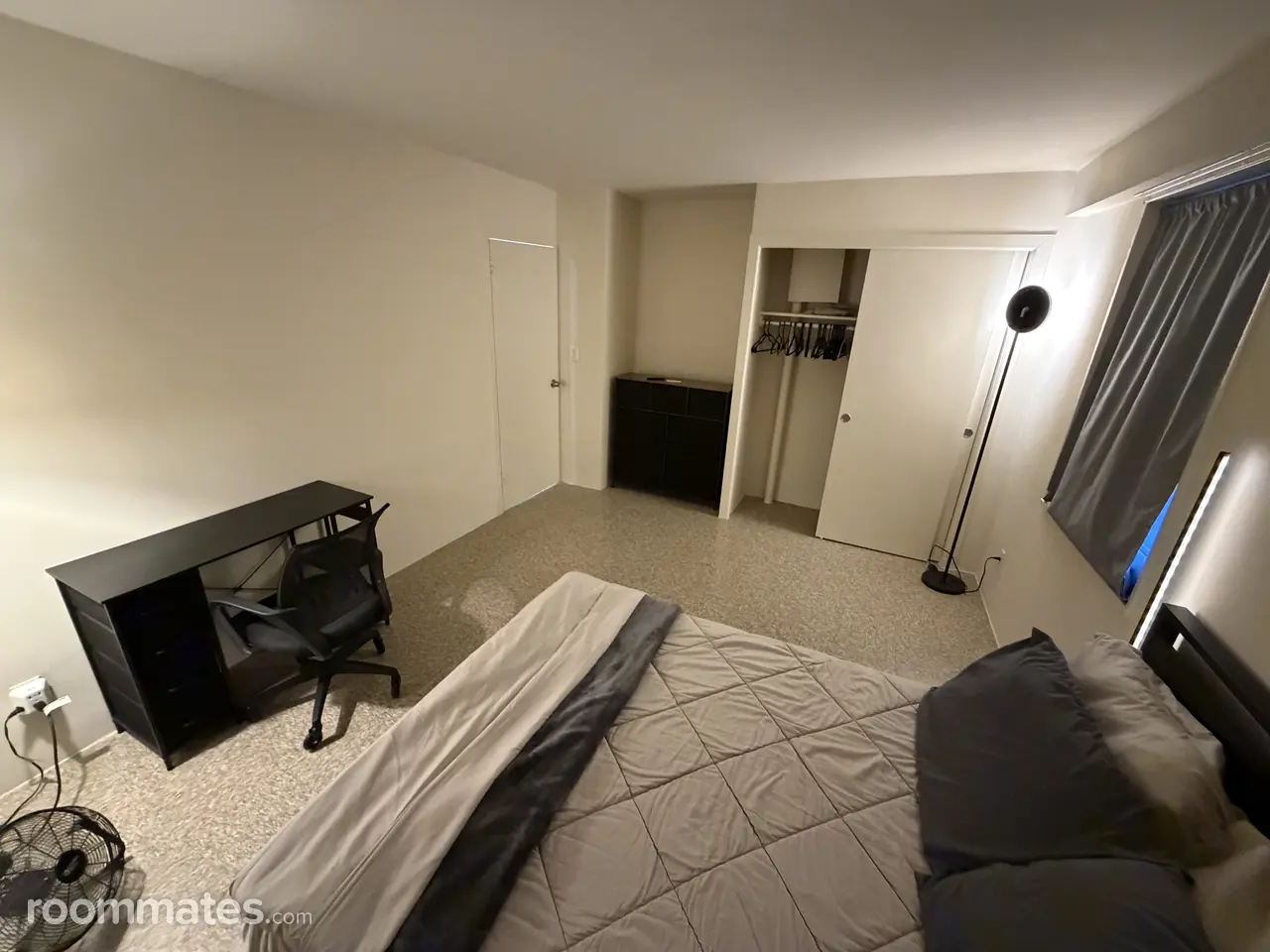 Profile photo 4 of 6