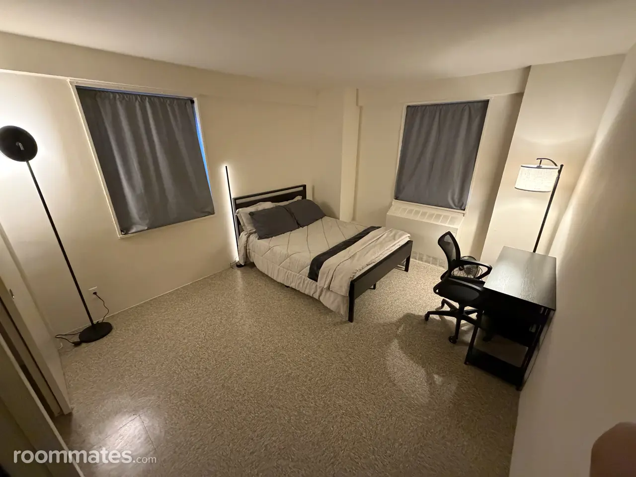 Profile photo 3 of 6