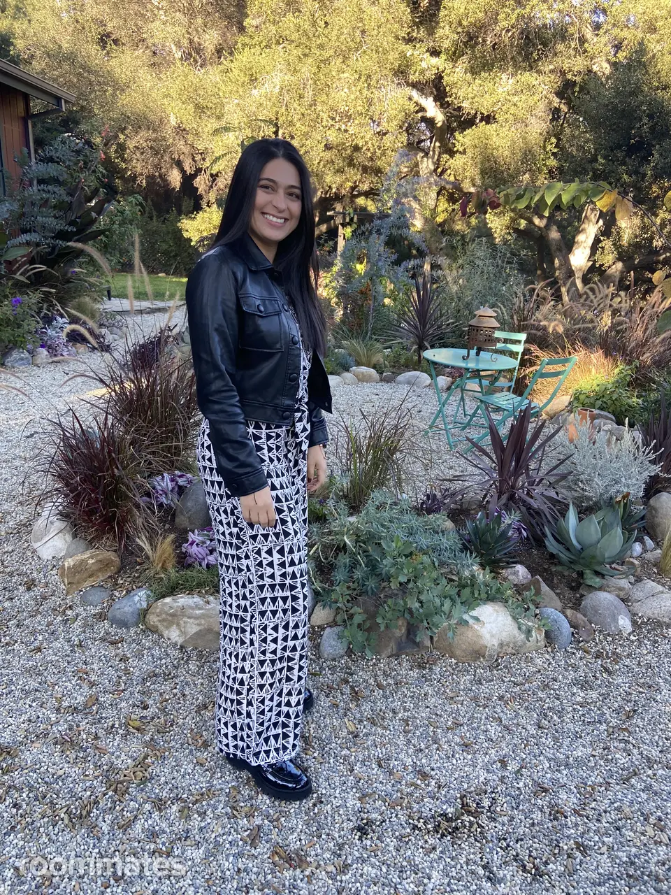 Profile photo 8 of 8