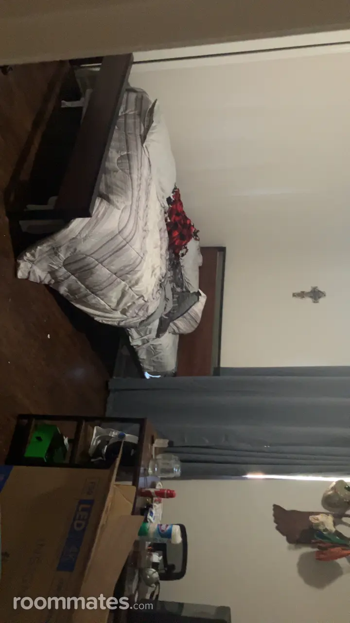 Profile photo 1 of 2