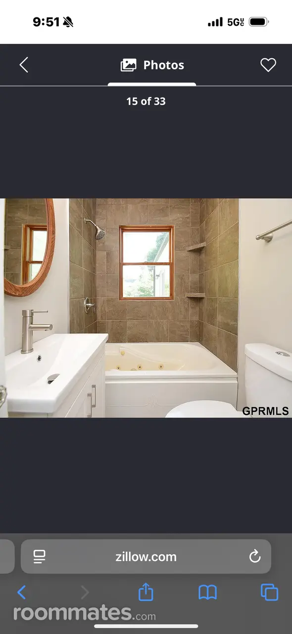 Profile photo 8 of 10