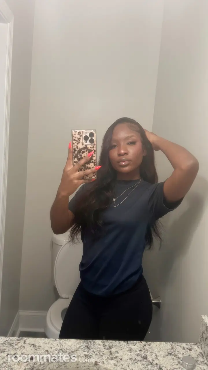 Profile photo 1 of 1