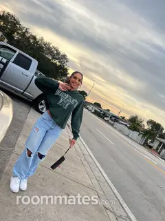 Roommate looking Pompano Beach, FL, $1000