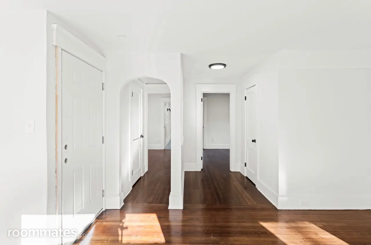 Profile photo 1 of 5