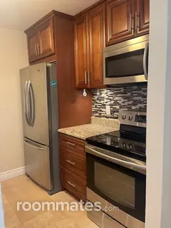 Room for rent in Tampa, FL $850, condo