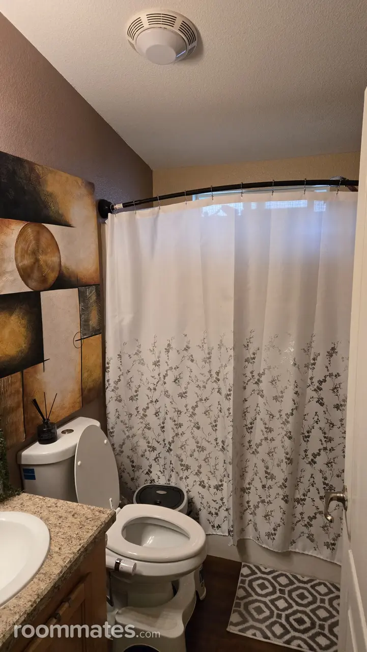 Profile photo 6 of 12