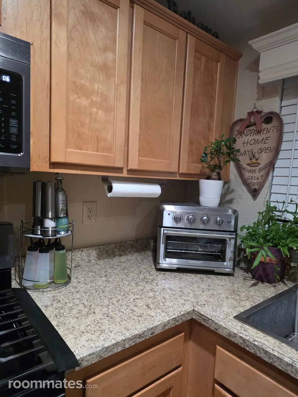 Profile photo 3 of 12