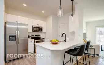 Room for rent in West Henrietta, NY $1000, other