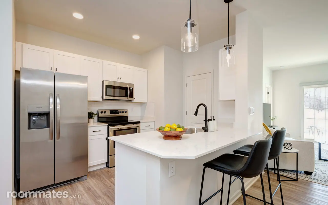 Profile photo 1 of 3