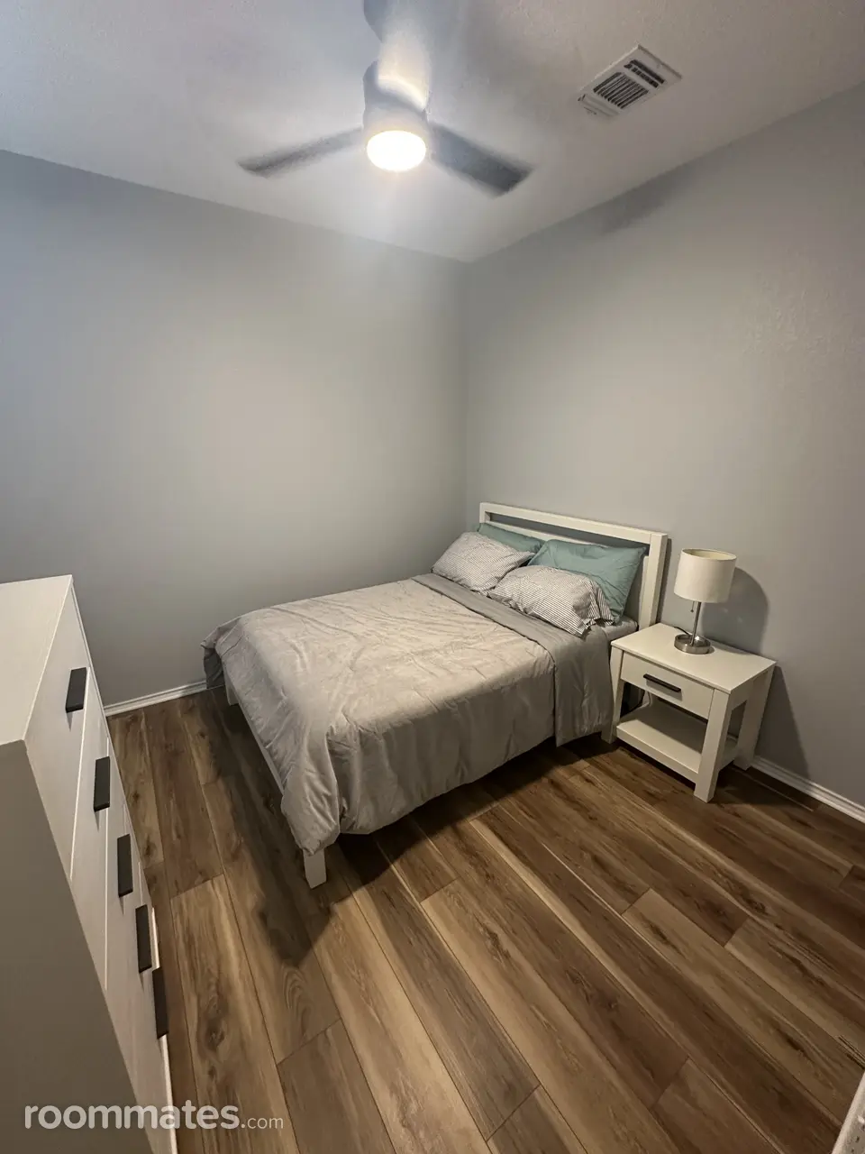 Profile photo 2 of 10