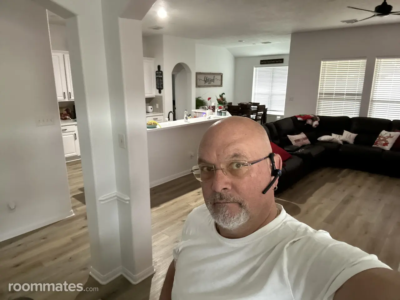 Profile photo 1 of 1