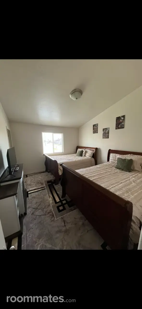 Profile photo 5 of 10