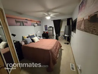 Room for rent in Puyallup, WA $995, house