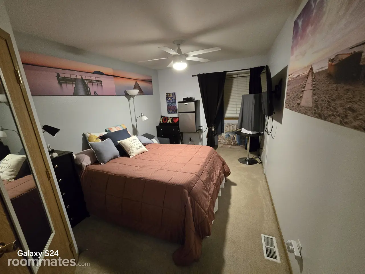 Profile photo 1 of 21