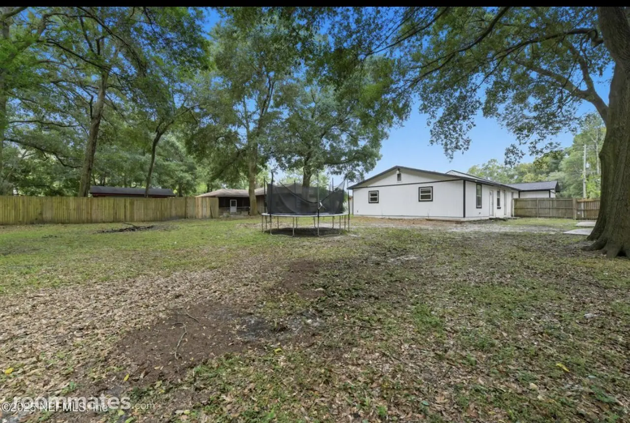 Profile photo 8 of 9