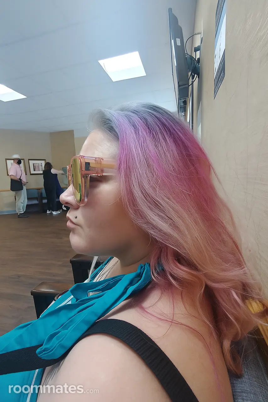 Profile photo 8 of 9