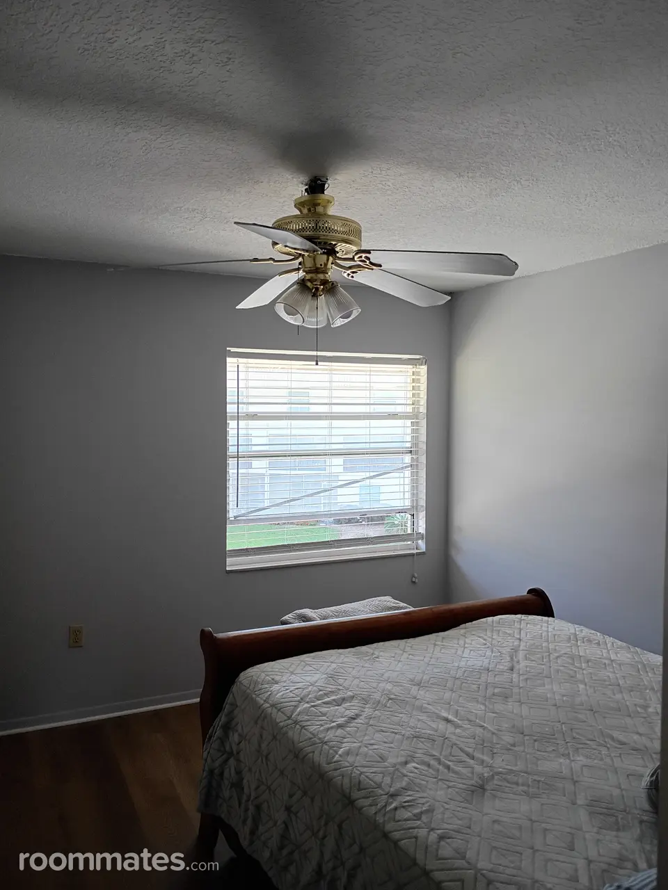 Profile photo 2 of 4