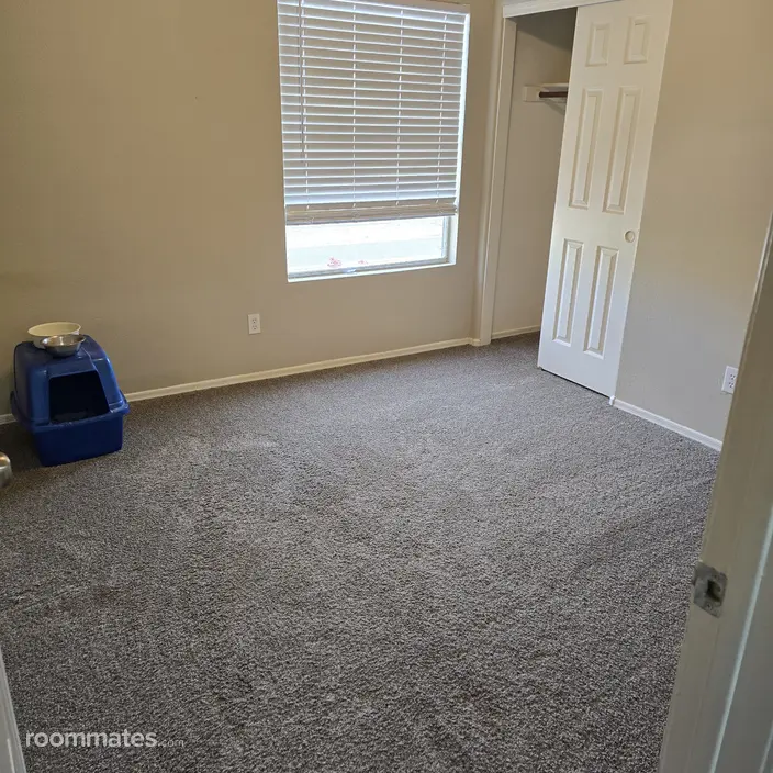 Room for rent in Mesa, AZ $700, house