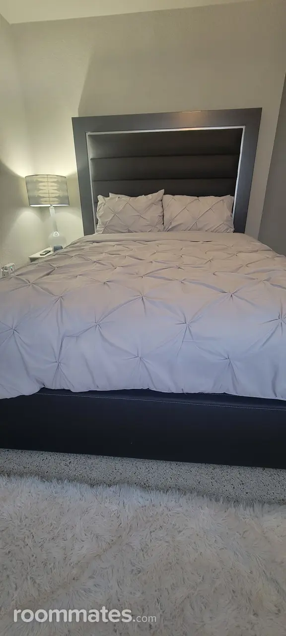 Profile photo 3 of 7