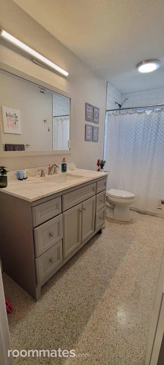 Profile photo 4 of 7