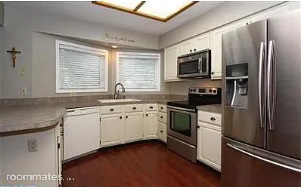 Profile photo 1 of 8