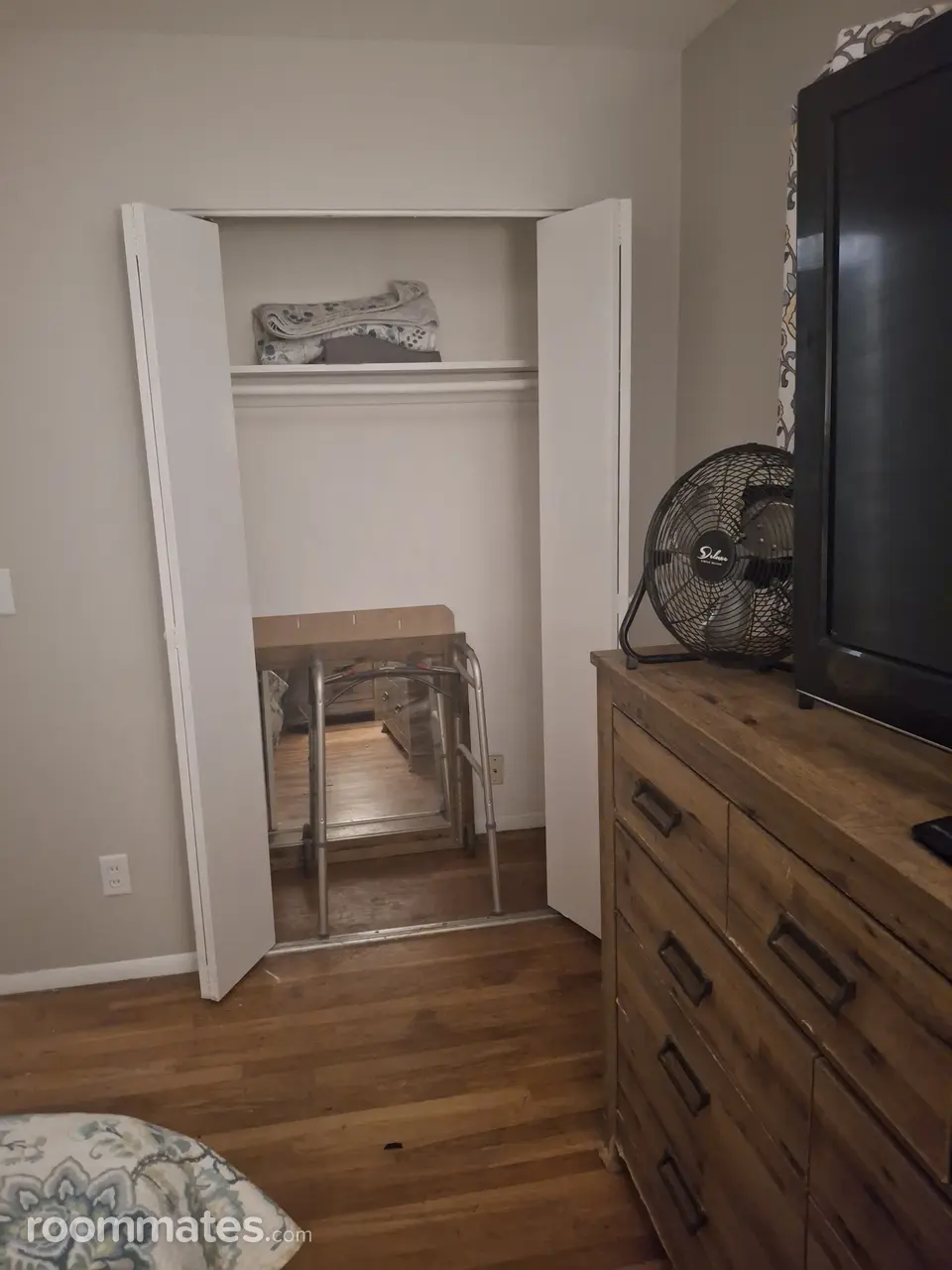 Profile photo 1 of 3