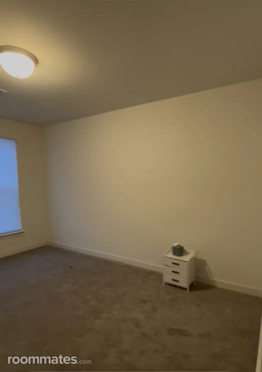 Profile photo 4 of 7