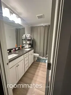 Room for rent in Vancouver, WA $900, house