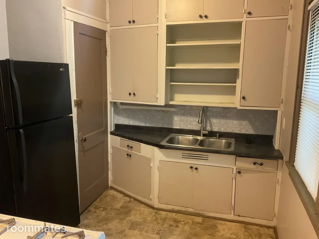 Profile photo 7 of 10