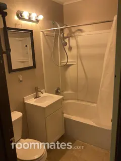 Room for rent in Minneapolis, MN $800, house